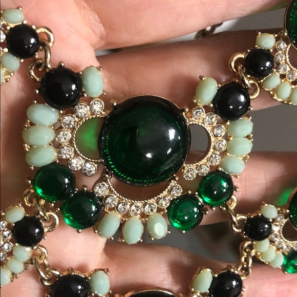 Gorgeous statement necklace - Picture 6 of 9